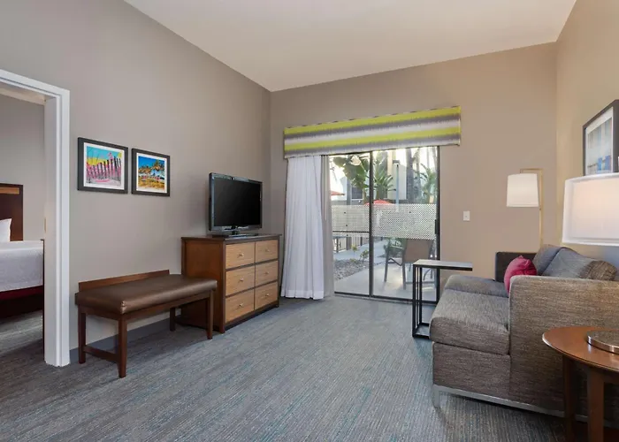 Hampton Inn & Suites Fort Myers Beach/Sanibel Gateway